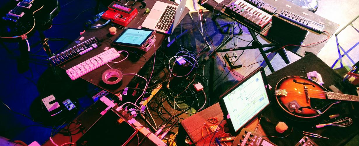 Polyphonic Performance Spaces 2022 | festival artistiek onderzoek (MIX Live & Digitaal)